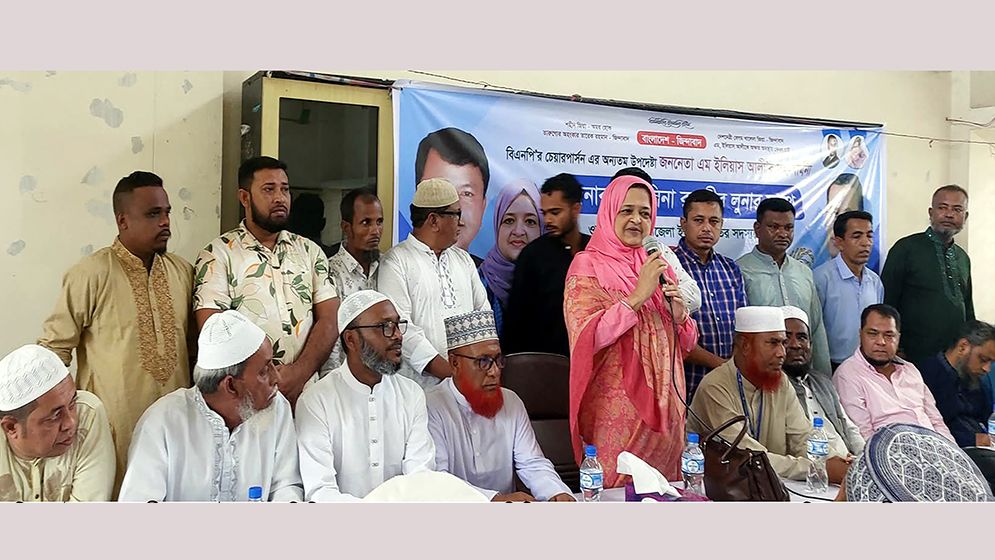 ইমাম-ওলামারা সমাজের দর্পণ: লুনা