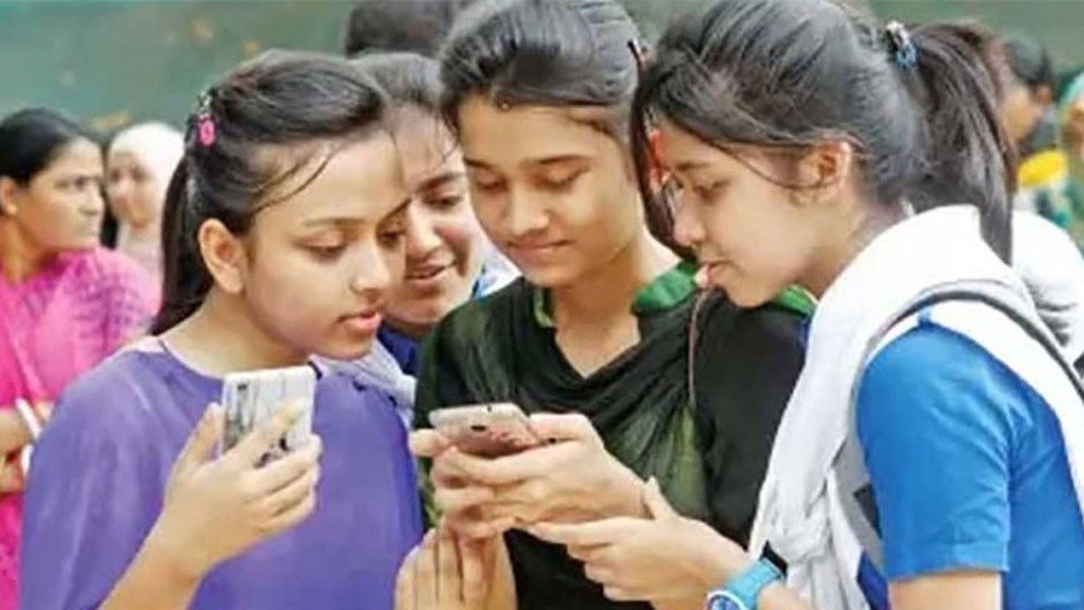 অপেক্ষা শেষ হচ্ছে ১৯ লাখ পরীক্ষার্থীর, ফল জানা যাবে যেভাবে