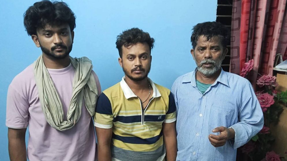 বকশীগঞ্জ সীমান্তে নারীসহ ৭ জনকে পুশইন