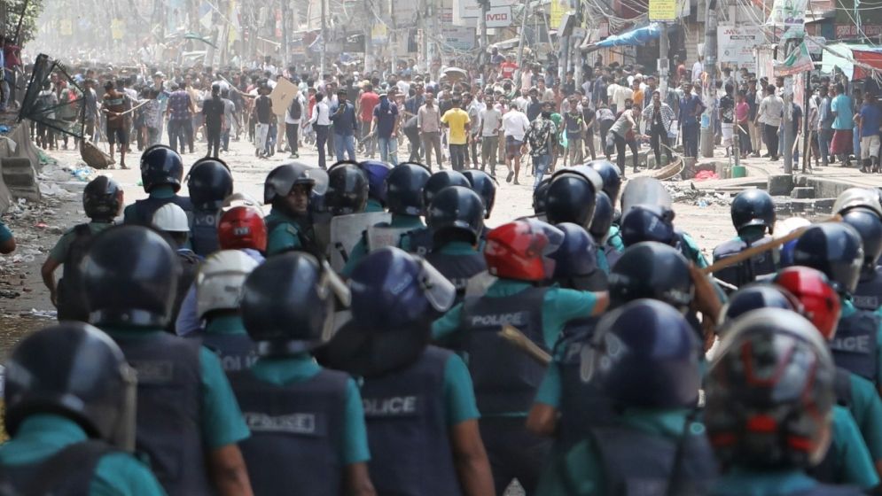 যাত্রাবাড়ীতে পুলিশের নির্বিচার গুলিতে নিহত ৫২