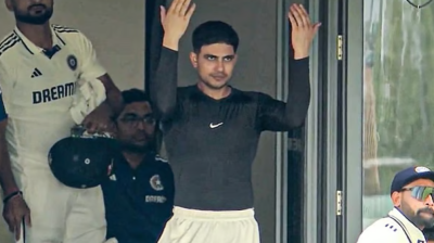 গিলের ‘নাইকি ভেস্ট’ বিতর্কে ২৫০ কোটি টাকার চুক্তি প্রশ্নের মুখে