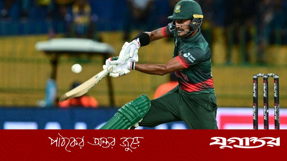 ১০৪৫ দিন পর ফিরলেন নাঈম, একাদশে ৪ ওপেনার