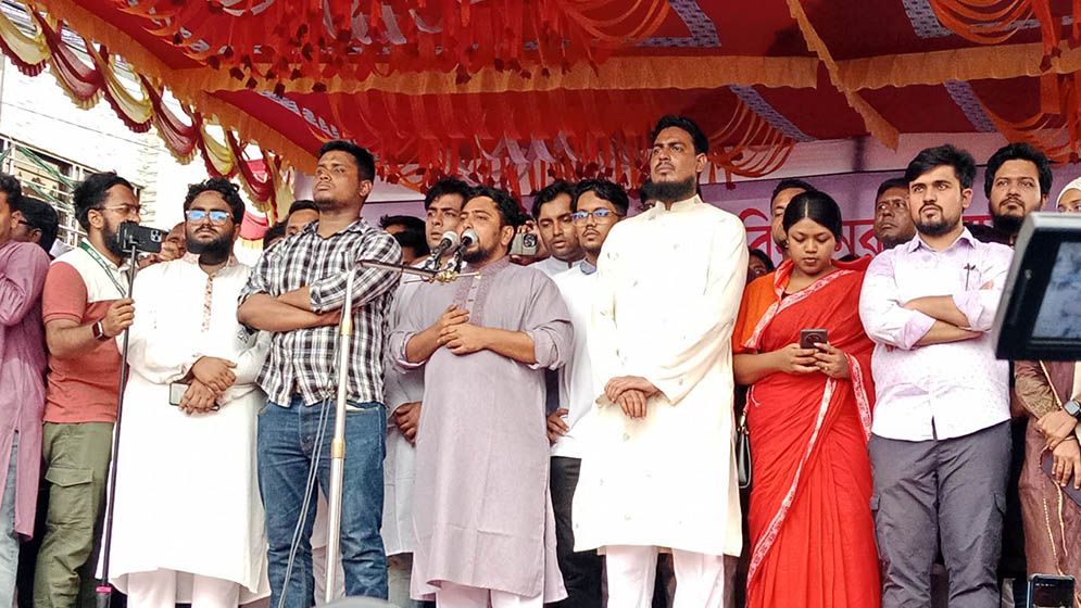 চাঁদাবাজির বিরুদ্ধে কথা বললে একটি রাজনৈতিক দলের গোস্বা হয়