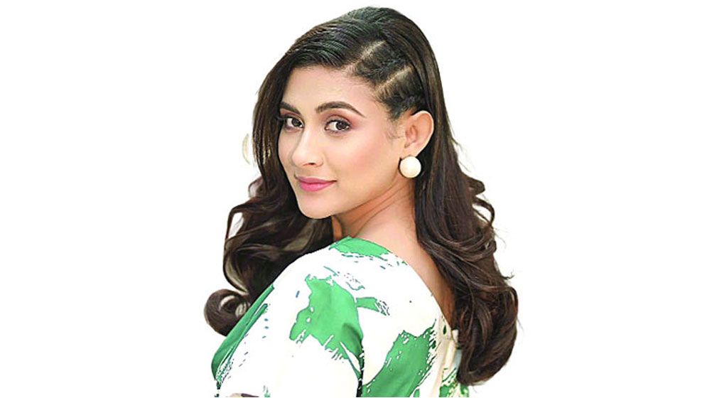‘স্যান্ড সিটি’র টিমকে অভিনন্দন জানালেন মেহজাবীন