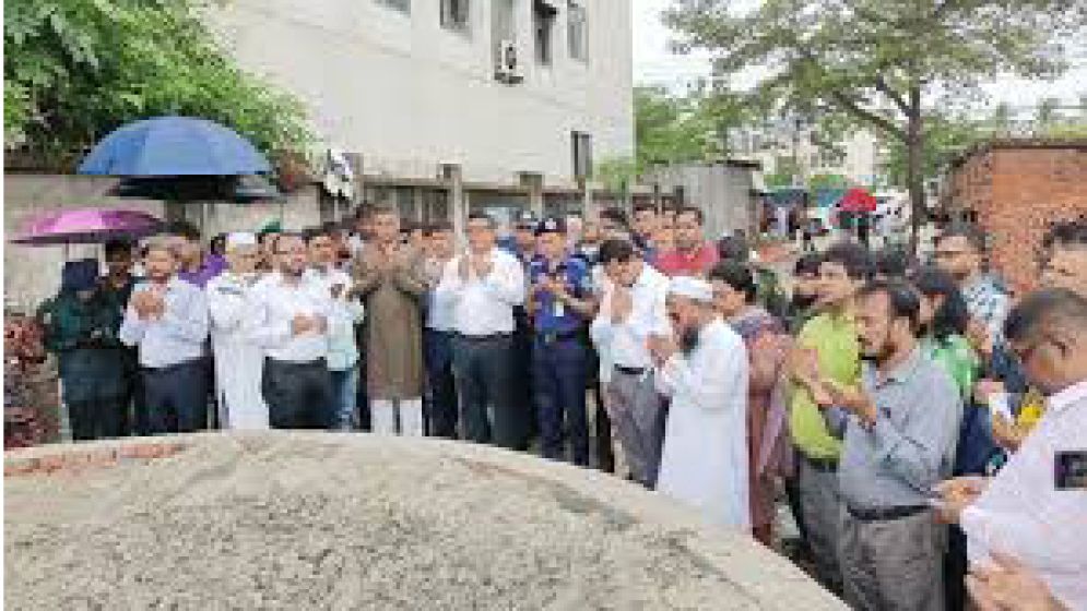 শহীদদের স্মরণে নির্মিত হচ্ছে ‘জুলাই স্মৃতিস্তম্ভ’