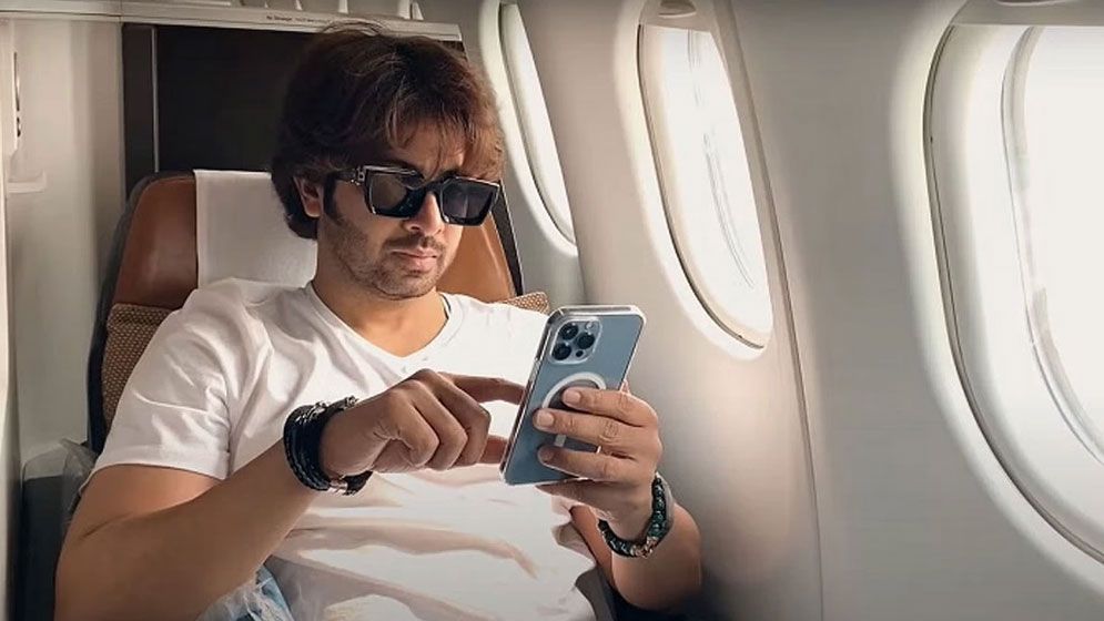 কিং খানের রহস্যময় আমেরিকা যাত্রা, হলিউডে কাজের জল্পনা তুঙ্গে