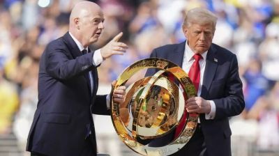 ক্লাব বিশ্বকাপের ফাইনালে হাজির ট্রাম্প, দুয়ো শুনলেন দর্শকদের
