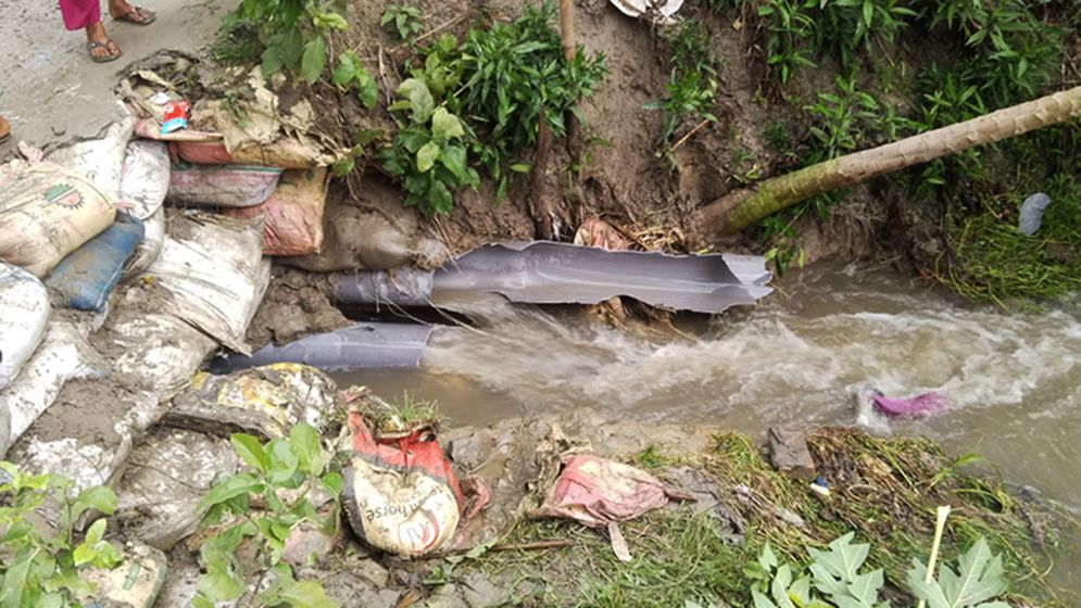 খেলার সময় ড্রেনে পড়ে নিখোঁজ শিশুর লাশ উদ্ধার