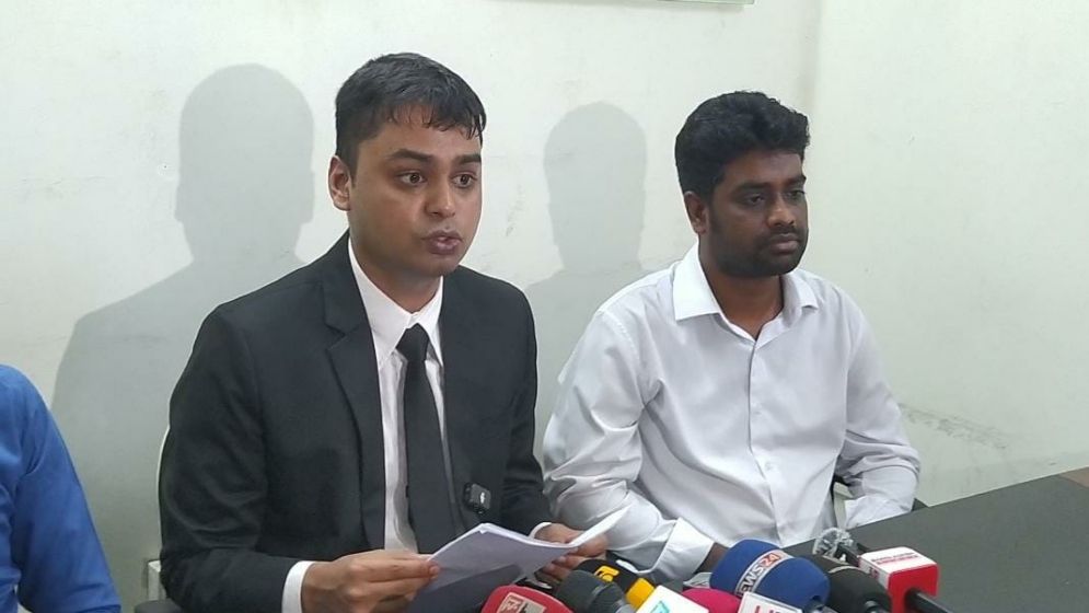 বুলিংয়ের শিকার ইংলিশ মিডিয়ামের মেহরীন, বাবা-মা চাইলেন সুরক্ষা