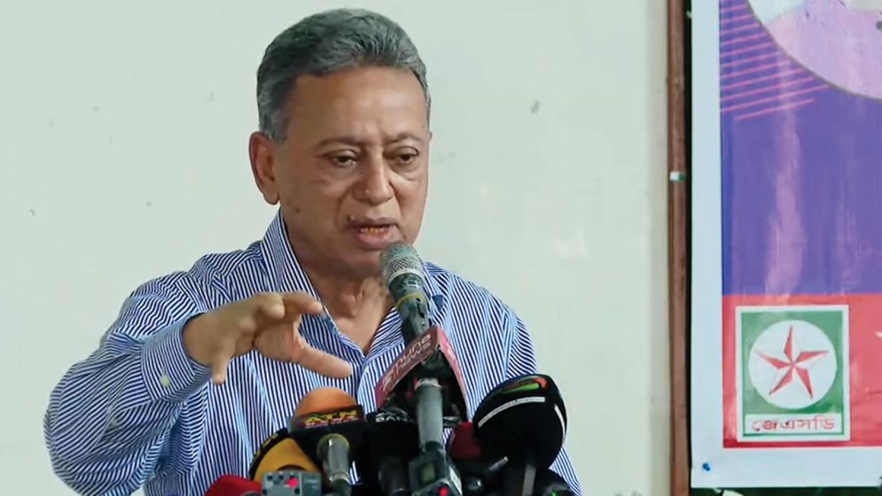 শেখ হাসিনা নিজেকে দানব রূপে পরিণত করেছেন: আমির খসরু