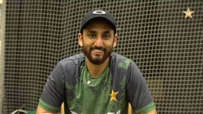 পাকিস্তানের অধিনায়ক সালমানের মজার সাক্ষাৎকার