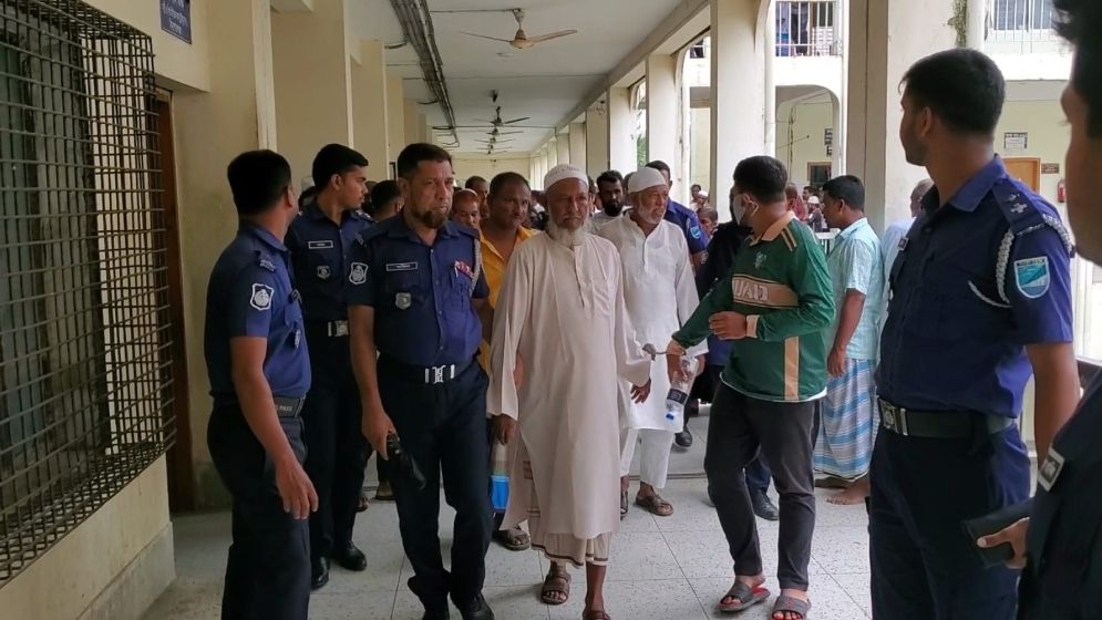 চাঞ্চল্যকর আলী হত্যা: একই পরিবারের নয়জনসহ ১৩ যাবজ্জীবন