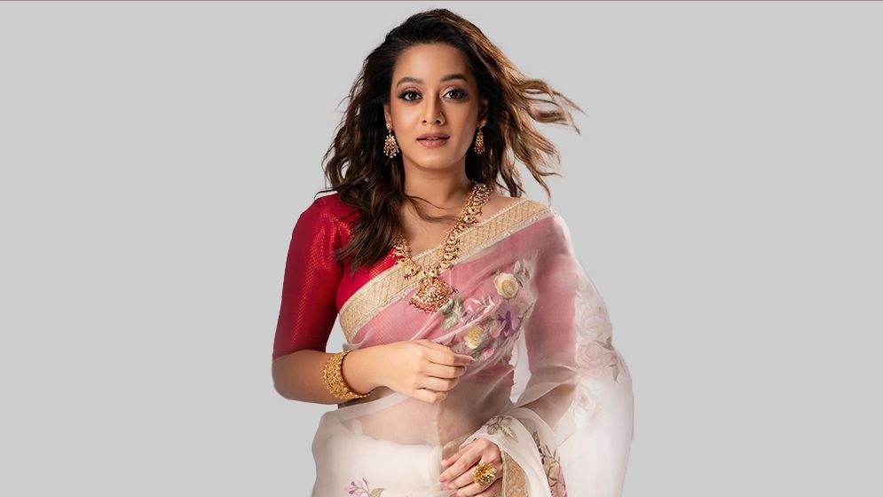 কবে বিয়ে করছেন, জানালেন দীঘি