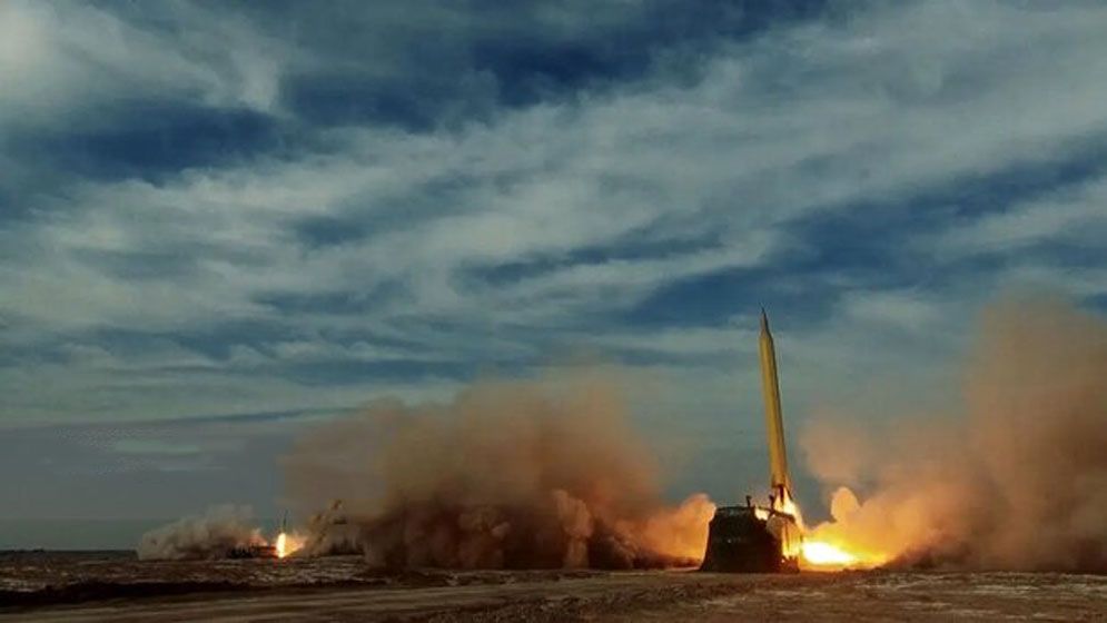 ইরানি ক্ষেপণাস্ত্রের ভয়েই যুদ্ধ বন্ধ করতে বাধ্য হয়েছে ইসরাইল!