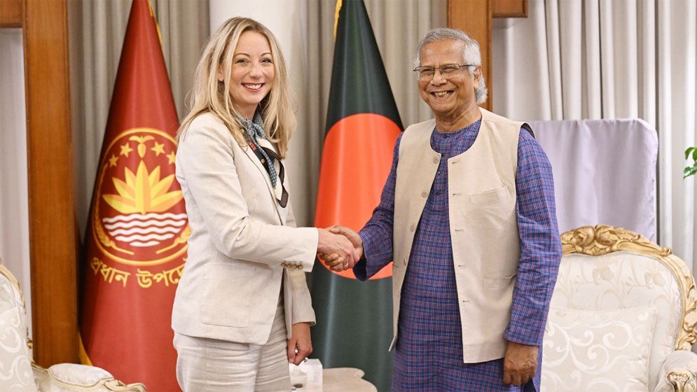 প্রধান উপদেষ্টার ভূয়সী প্রশংসা স্পেসএক্স ভাইস প্রেসিডেন্টের