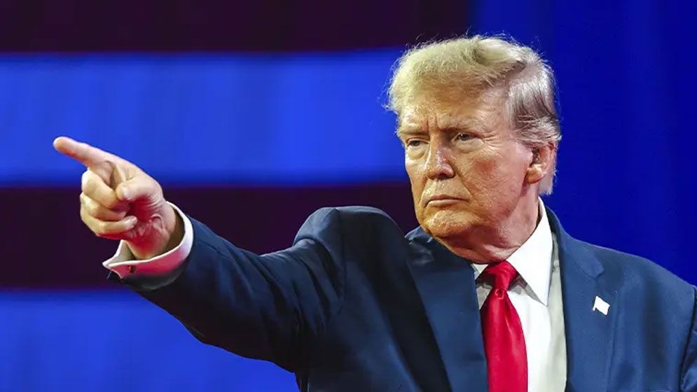 ট্রাম্পযুগে আমেরিকায় ফ্যাসিবাদের পদধ্বনি!