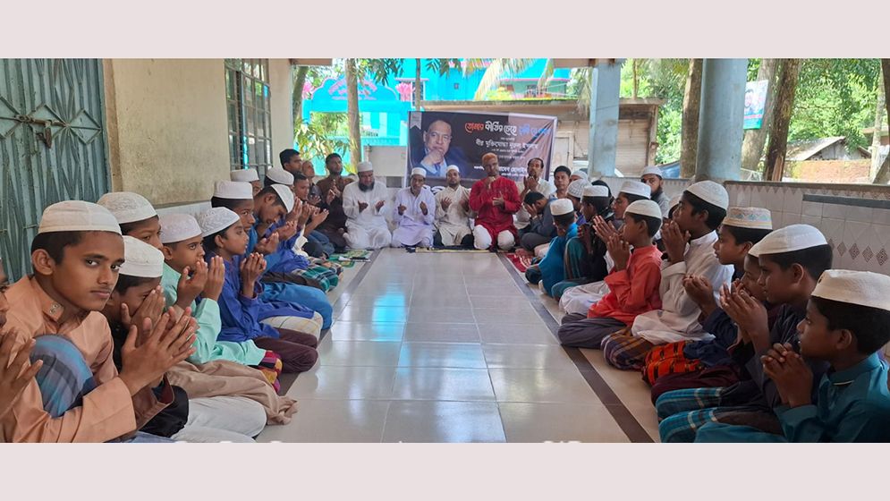 নুরুল ইসলাম একজন দেশপ্রেমিক শিল্পপতি ছিলেন