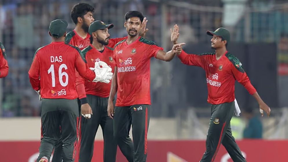 ৭ উইকেটের জয়ে ৯ বছরের খরা কাটাল বাংলাদেশ