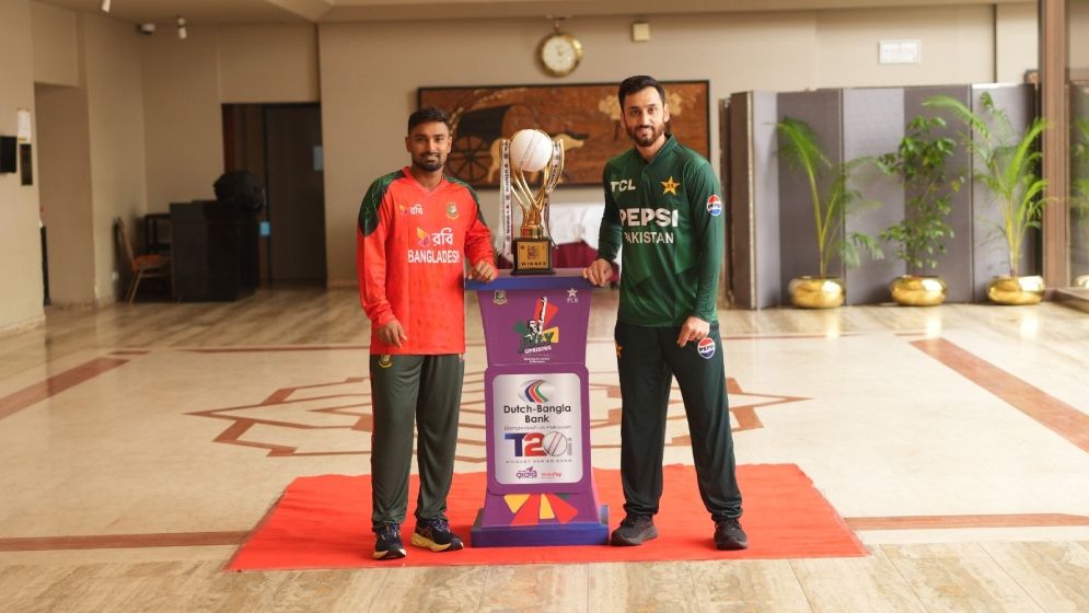 টস জিতে ফিল্ডিংয়ে বাংলাদেশ