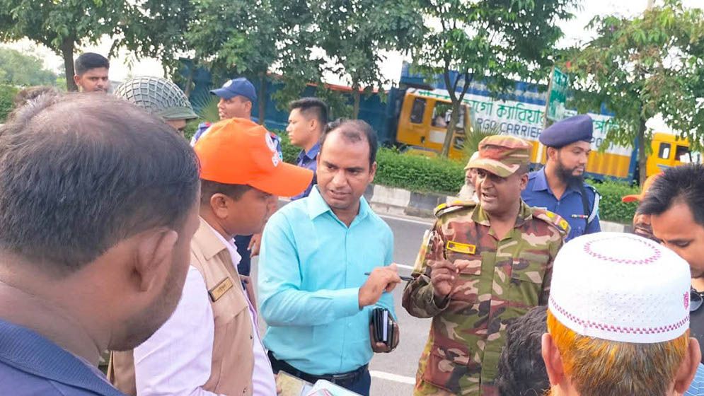 কুমিল্লায় ১৪ যানবাহনকে জরিমানা