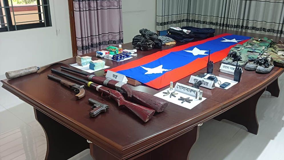 খাগড়াছড়িতে বিজিবি-ইউপিডিএফ গোলাগুলি, অস্ত্র উদ্ধার