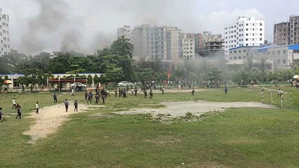বিমান বিধ্বস্ত: উদ্ধার অভিযানে ফায়ার সার্ভিসের ৯ ইউনিট
