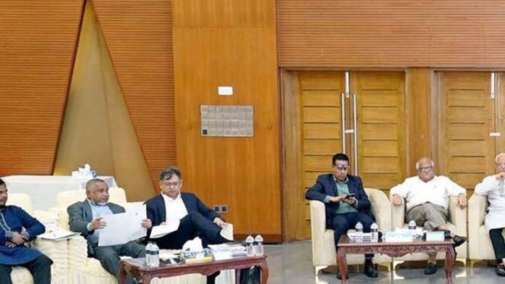 বিমান বিধ্বস্ত: সবাইকে হতাহতদের পাশে দাঁড়ানোর আহ্বান সালাহউদ্দিনের