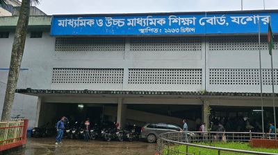 যশোর বোর্ডে এসএসসির খাতা চ্যালেঞ্জ করে আবেদন ৪৯,৭৭৯