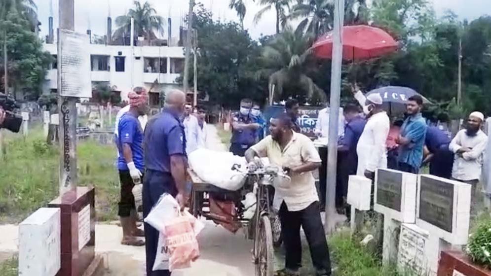 গোপালগঞ্জে কবর থেকে তোলা হলো ৩ জনের লাশ