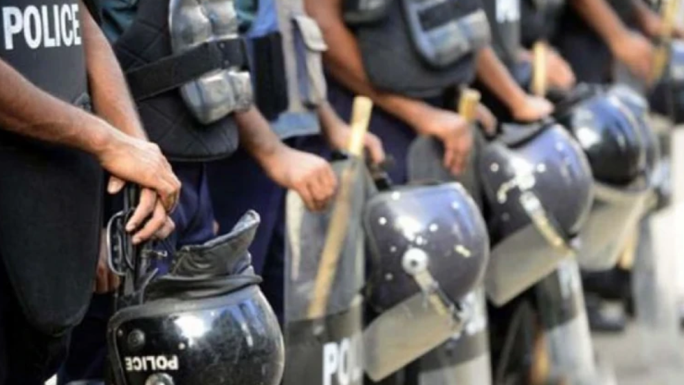 তলানিতে আইনশৃঙ্খলা পরিস্থিতি