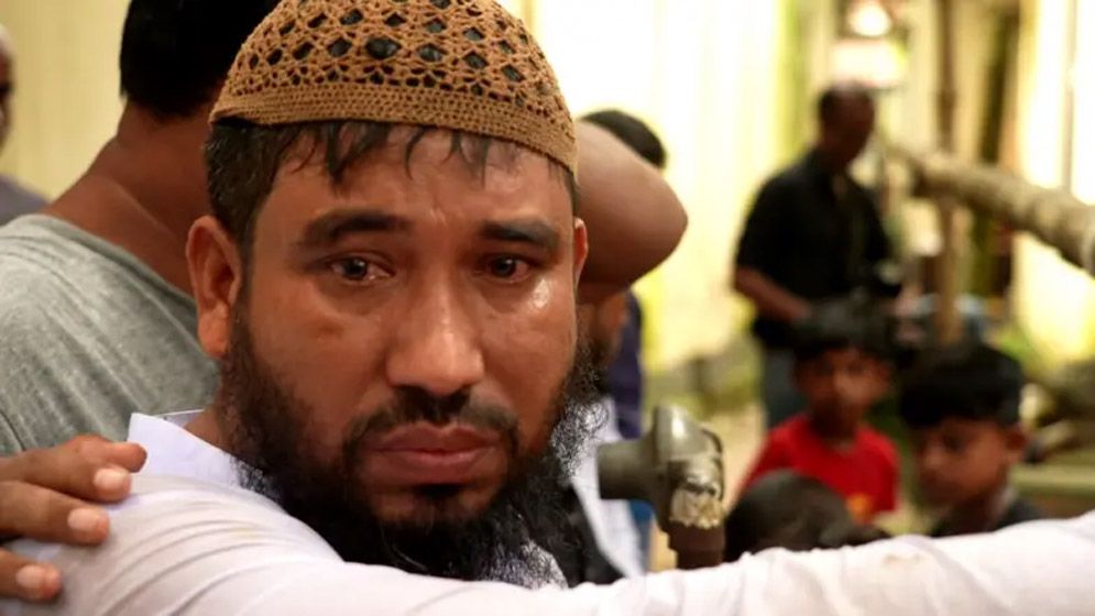 একসঙ্গেই খেলতো তিন শিশু, এখন কবরেও পাশাপাশি