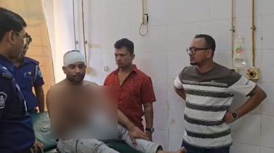 ‘সরি’ না বলায় ডাক্তারকে ছুরিকাঘাত করলেন স্বেচ্ছাসেবক দল নেতা!