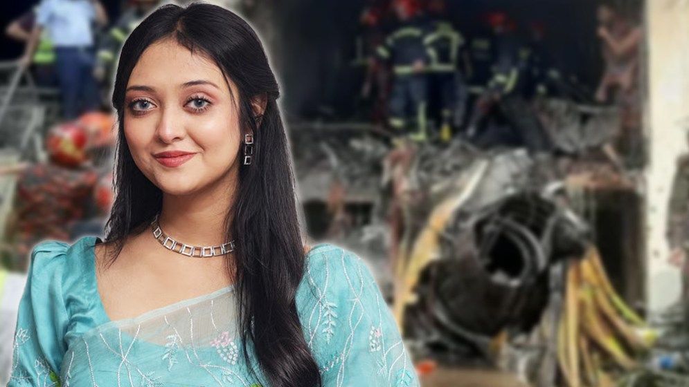 কেউ লোটে লাখ টাকা, কেউ লোটে পাঁচশ