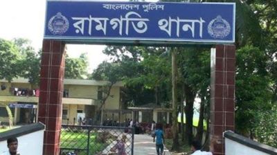 পরকীয়া প্রেমিকের সঙ্গে রাতে বের হন প্রবাসীর স্ত্রী, সকালে মিলল লাশ