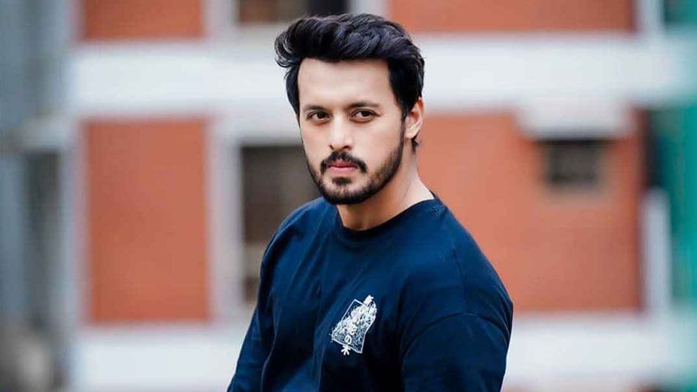 ক্ষমতায় না থাকলে সবাই দেশপ্রেমিক, আর ক্ষমতায় গেলে সবাই...?
