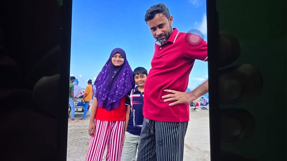 দুই সন্তান হারিয়ে শোকে বিহ্বল আশরাফুল-তাহমিনা দম্পতি