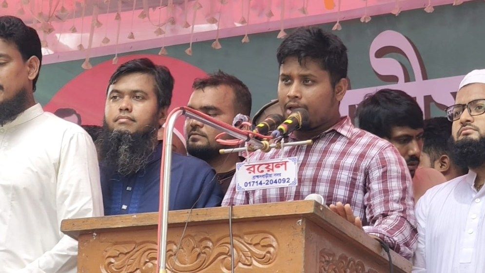 মাইলস্টোনের ঘটনাকে পুঁজি করে আ.লীগ আবার পুনর্গঠিত হচ্ছে: হাসনাত