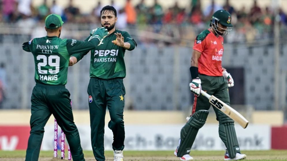 ১৫০ দেখলেই যেন চুপসে যায় বাংলাদেশ!