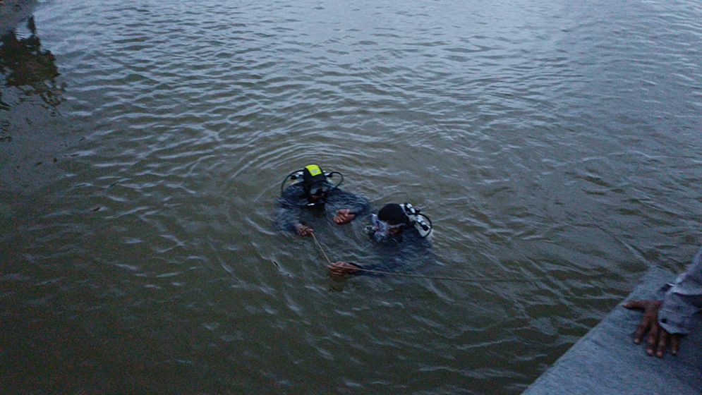 জাফলংয়ে পানিতে ডুবে পর্যটক নিখোঁজ