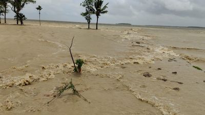 পায়রা বন্দরের কাছেই নিম্নচাপের অবস্থান