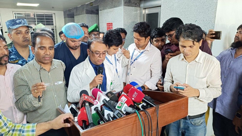 দগ্ধদের জন্য রক্ত ও স্কিন ডোনেশনের প্রয়োজন নেই: ডা. নাসির উদ্দিন