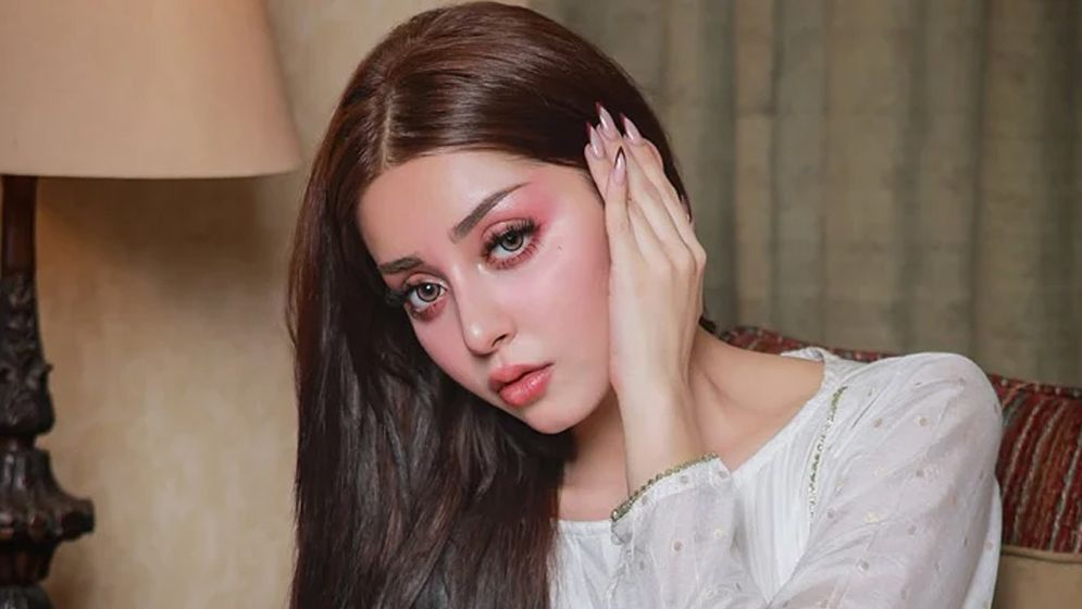 ‘অভিনেত্রীদের জীবন কতটা কঠিন আপনাদের ধারণা নেই’