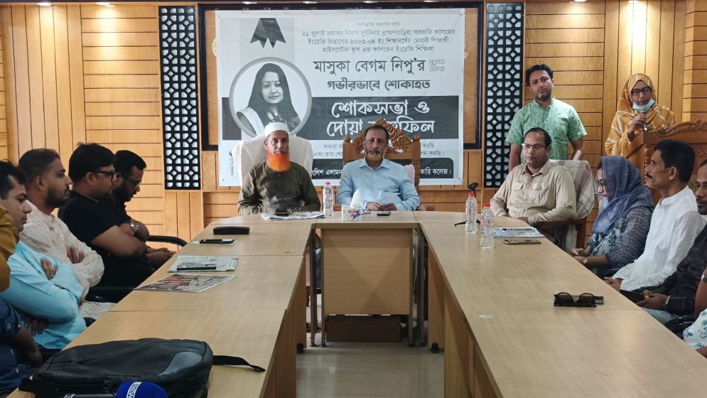 শিক্ষার্থীরাই ছিল আশ্রয়, পাঠশালা তার সংসার