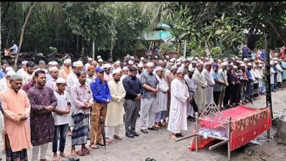 বোরহানউদ্দি‌নে পারিবারিক কবরস্থানে সমাহিত মাসুমা