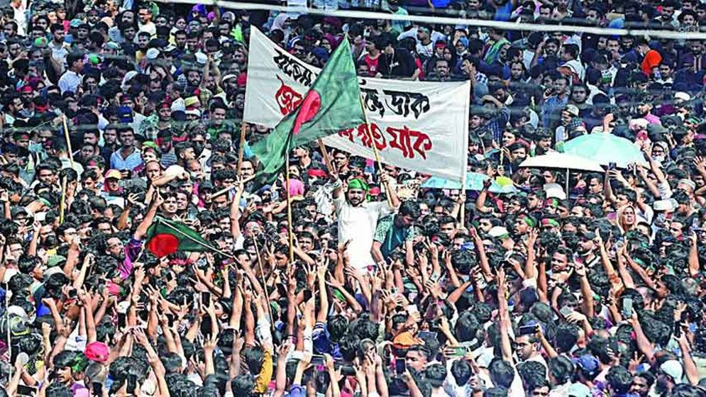 অগ্নিঝরা জুলাইয়ে প্রেরণার প্রদীপ জ্বালিয়েছিল যে গানগুলো