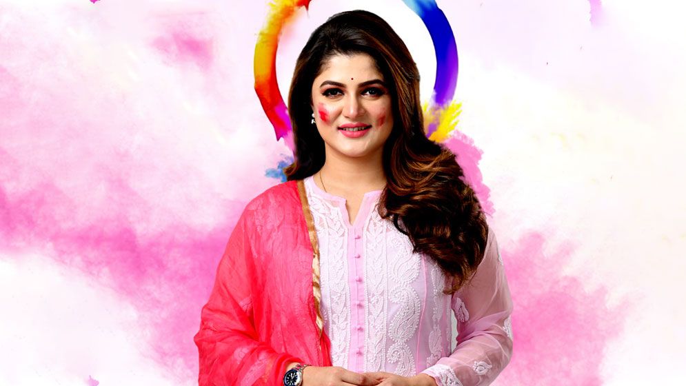 এবার রাজনৈতিক ক্যারিয়ারেও দল বদলালেন শ্রাবন্তী