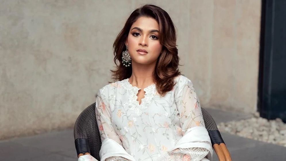 যে কারণে ভক্তদের সাবধান করলেন সাদিয়া আয়মান