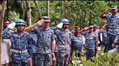 মাইলস্টোন বিমান বিধ্বস্তে নিহত মাসুমার কবরে বিমানবাহিনীর শ্রদ্ধা