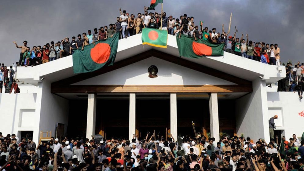 জুলাই অভ্যুত্থানে রাজনৈতিক দলগুলোর ভূমিকা কী ছিল?