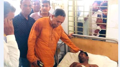 সুজানগরে বিএনপির সভামঞ্চে হামলা ভাঙচুর, আহত ৫